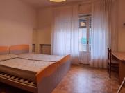 A23/S1 stanza con due letti uniti e balcone, a confine...