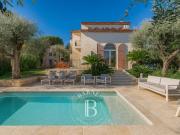 À 10 minutes de Mougins Villa rénovée avec Mazet en...