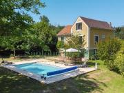 À 12 km au sud est de Sarlat, Périgord noir 85m² Sarlat...