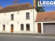 A 16kms de Vierzon maison de 450m² à rénover vue sur le...