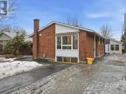 A 2291 Badger Crescent, Ottawa, ON, K2C 1H9 house for...
