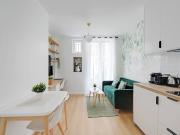 a 26 m² apartment on the ground floor, Paris Amsterdam...