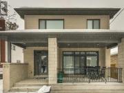 A 473 Hilson Avenue, Ottawa, ON, K1Z 6C6 house for lease...