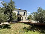 À 4km dUzès, villa avec piscine, studio et atelier