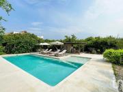 A 50 METROS DEL MAR: CASA EN VENTA EN COSTA CUMANÁ,...