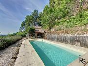 A 5 minutes d’un village avec tous les commerces, une...