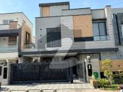 A beautiful 10 marla house f0r sale in quaid block...