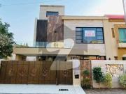 A beautiful 10 marla house for sale in shaheen block...