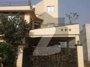 A Beautiful 10 Marla House In Lahore Press Club Housing...