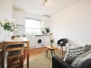 A beautiful 1 bedroom flat in Hornsey Road, N19