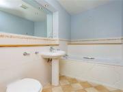 A beautifully presented apartment with twin balcony in...