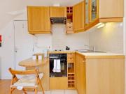 A beautifully presented second floor studio apartment in...