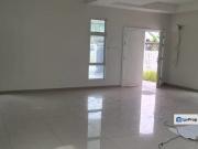 A big condo in Kampung Lapan for
