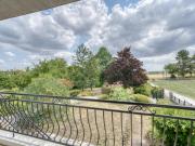 À Breuillet, maison d’architecte de 172 m² 6 pièces sur...