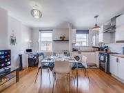 A bright and modern one bedroom in Holland Park