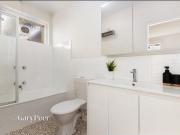 A Bright and Peaceful South Yarra Retreat