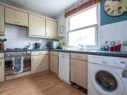 A bright and spacious two double bedroom property in...