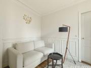 a charming studio located on the 2nd floor of a...