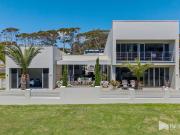 A Coastal Entertainers Dream in Sought After Coles...