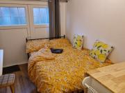 A comfy self contained studio/bedsit unit in SE18