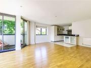 A contemporary style apartment set in the heart of Sevenoaks