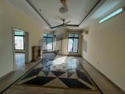 A decent liveable house 500 sqyrds/ f 8 sungle unit/...