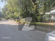 A decent new house 533 sqyrds/ single unit/ f 7/2 is...