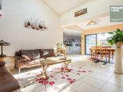 À découvrir: élégante échoppe bordelaise située au cœur...