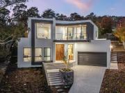 A Design Led Home of Rare Calibre!