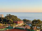 A deux minutes à pied de Monaco, 3 pièces excellent état...