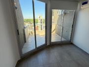 a estrenar amplio balcón terraza aire acondicionado...