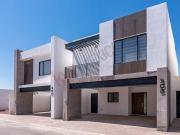 ¡A estrenar! Casa en Venta muy amplia, Sector Viñedos,...