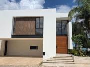 A ESTRENAR Residencia de lujo con alberca de 4 habitaciones