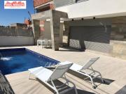 A ESTRENAR SE VENDE VILLA CON PISCINA PROPIA EN ORIHUELA...