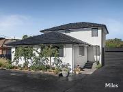 A Family Oasis Of Refined Modern Luxury