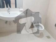 A Flat Of 2600 Square Feet In Karachi Askari 5