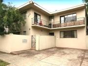 Stylish 2 Bed Garden Apartment Prime St Kilda Location...