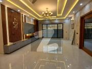 A Gracefully And Lavish House For Rent In Intellectual...