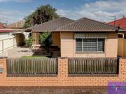 A Great Position In A Tight Knit Area By The Sea!