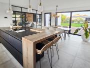 A Haven of Elegance, Just Minutes from Nantes 216m²...