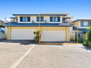 A Hidden Gem – Spacious Townhouse with Big Courtyard &...