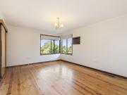 A Home on Harmsworth!