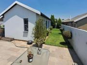 A house for rent in Cosmo ext 0