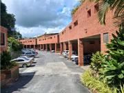 A la venta bello Town House en el Hatillo/ La Unión