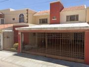 A LA VENTA CASA EN COL. LOS VIÑEDOS, TORREON COAHUILA