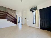 A LA VENTA EN PRIVADA DE GRAN SANTA FE NORTE CASA DE DOS...