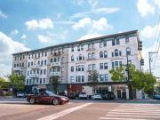 À L'aise 1 Bedroom Apartment for Rent at 2713 Erie...