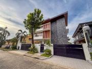 A Landmark Asian Modern Estate with Skyline Views |...