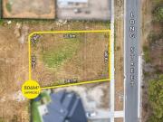 A largely proportioned block just a brief drive to the CBD