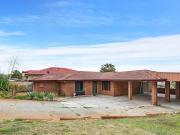 A Life of Easy Coastal Connection